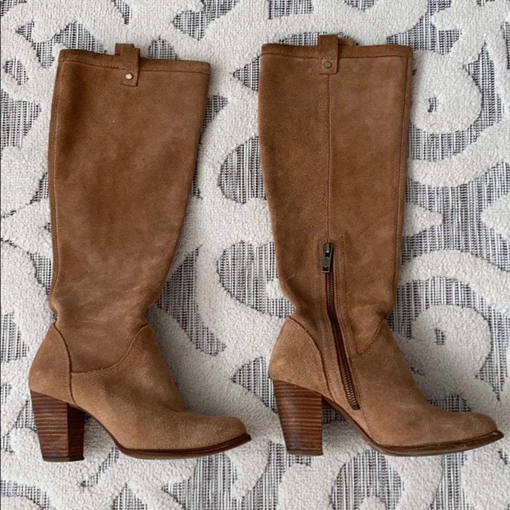 UGG Ava Tall Water Resistant Boot 6 Chestnut Suede